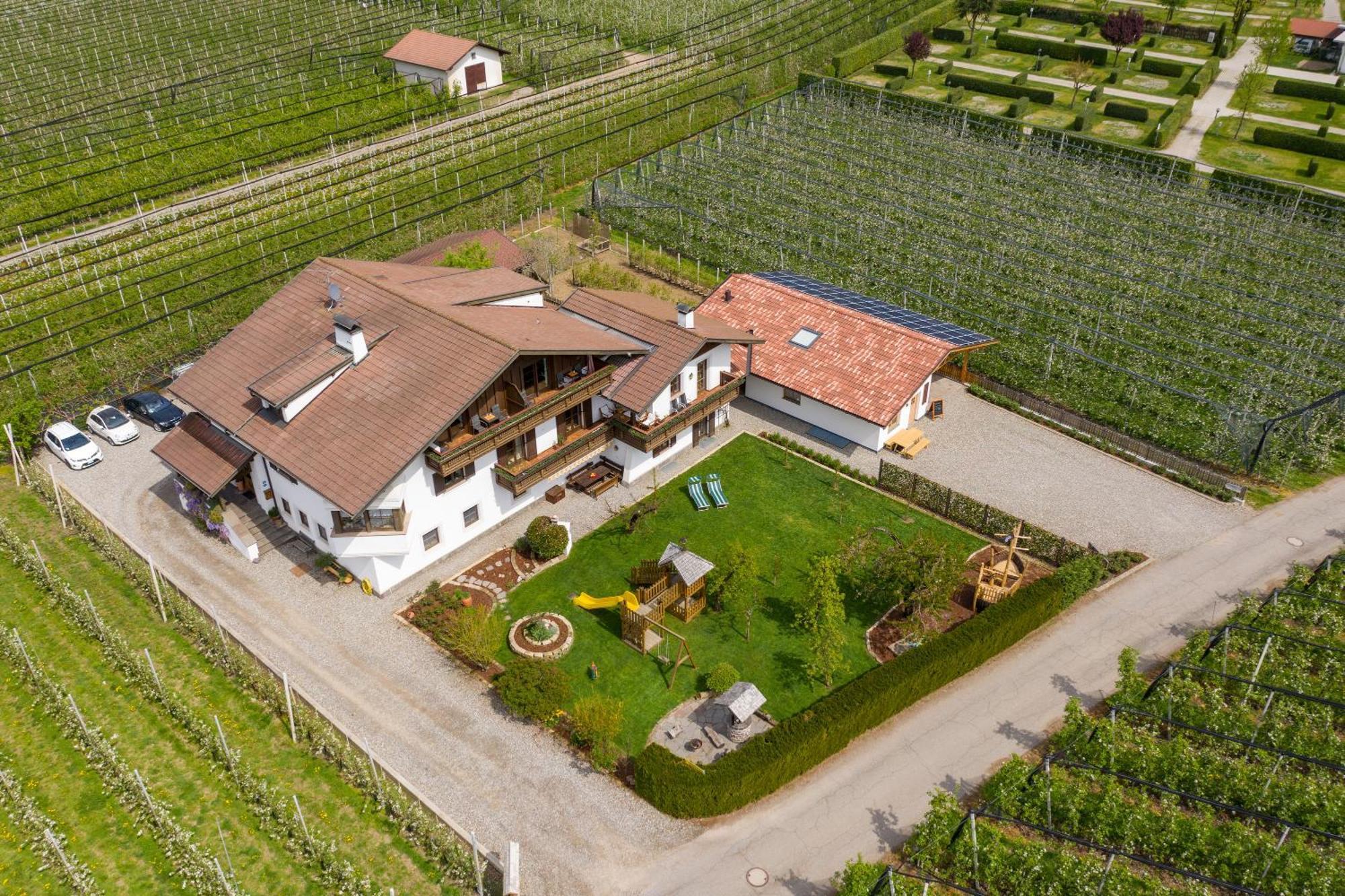 Kammerhof Apartment Birne Lana Exterior photo